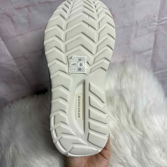 Skechers Ladies D'Lux Ultra Sneaker sz6 - Picture 3 of 6